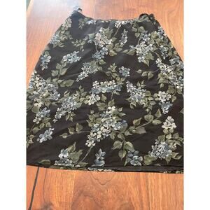 Women The Limited skirt LARGE black Floral blue green Italy made business
